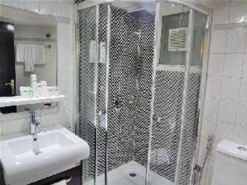 Al Jawhara Metro Hotel image 11