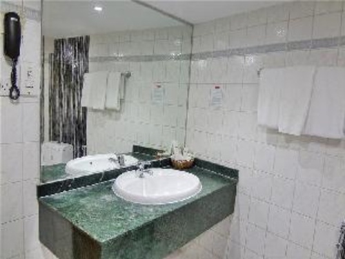 Al Jawhara Metro Hotel image 9